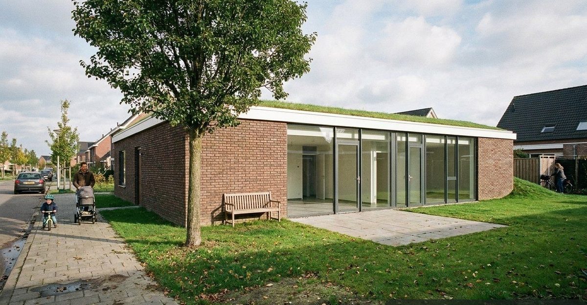 Atriumwoning: foto van het huis in zijn omgeving
